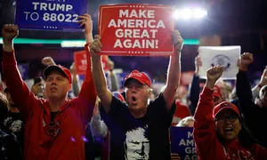 Phong trào MAGA sẵn sàng làm mọi thứ để đưa Trump vào Nhà Trắng Phong trào MAGA sẵn sàng làm mọi thứ để đưa Trump vào Nhà Trắng