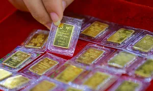 Mỗi lượng vàng giảm tiếp nửa triệu đồng Mỗi lượng vàng giảm tiếp nửa triệu đồng