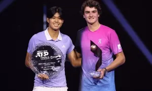 Tay vợt gốc Việt là á quân Next Gen ATP Finals Tay vợt gốc Việt là á quân Next Gen ATP Finals