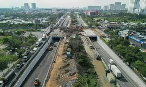 Hai nhánh hầm chui nút cửa ngõ Nam TP HCM trước lúc thông xe Hai nhánh hầm chui nút cửa ngõ Nam TP HCM trước lúc thông xe