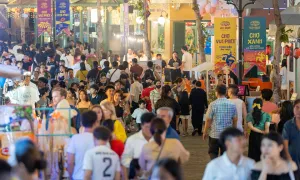 Thị trấn Hoàng hôn Phú Quốc kín phòng mùa lễ hội Thị trấn Hoàng hôn Phú Quốc kín phòng mùa lễ hội