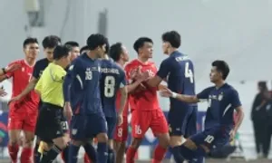 Bàn thắng 'đẹp mà xấu' của Supachok Bàn thắng 'đẹp mà xấu' của Supachok