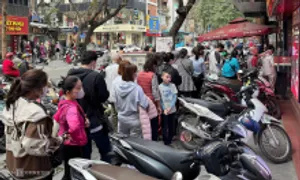 Đổ đi mua vàng khi giá lập đỉnh 96 triệu đồng Đổ đi mua vàng khi giá lập đỉnh 96 triệu đồng