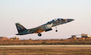 'Dấu hiệu bất thường' khiến Israel tập kích dữ dội vào Dải Gaza 'Dấu hiệu bất thường' khiến Israel tập kích dữ dội vào Dải Gaza