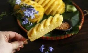 5 thực phẩm hỗ trợ làm trắng răng 5 thực phẩm hỗ trợ làm trắng răng