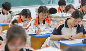 Tranh luận về hai ngày nghỉ cuối tuần của học sinh Trung Quốc Tranh luận về hai ngày nghỉ cuối tuần của học sinh Trung Quốc