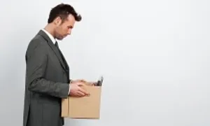 Giám đốc bị 'ngược đãi, sa thải trái pháp luật' Giám đốc bị 'ngược đãi, sa thải trái pháp luật'