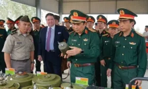 Mỹ bàn giao thao trường huấn luyện rà phá bom mìn cho Việt Nam Mỹ bàn giao thao trường huấn luyện rà phá bom mìn cho Việt Nam