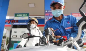Giá xăng, dầu cùng tăng Giá xăng, dầu cùng tăng