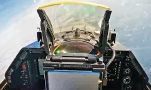 Phi công F-16 Thổ Nhĩ Kỳ dùng máy tính bảng để điều khiển tên lửa Phi công F-16 Thổ Nhĩ Kỳ dùng máy tính bảng để điều khiển tên lửa