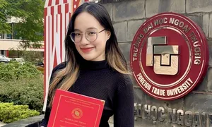 Nữ sinh đứng đầu đợt tốt nghiệp sớm của Đại học Ngoại thương Nữ sinh đứng đầu đợt tốt nghiệp sớm của Đại học Ngoại thương