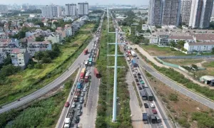 Cửa ngõ TP HCM ùn tắc ngày đầu nghỉ lễ Cửa ngõ TP HCM ùn tắc ngày đầu nghỉ lễ
