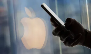 'Apple chở 600 tấn iPhone từ Ấn Độ về Mỹ' 'Apple chở 600 tấn iPhone từ Ấn Độ về Mỹ'