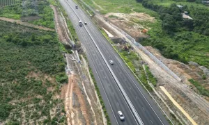 Đề xuất thu phí 5 cao tốc do nhà nước đầu tư Đề xuất thu phí 5 cao tốc do nhà nước đầu tư