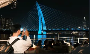 Tour nội đô TP HCM sôi động dịp lễ 30/4 Tour nội đô TP HCM sôi động dịp lễ 30/4
