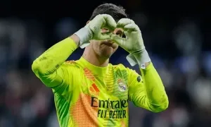 Courtois ám chỉ Real thua Arsenal vì thiếu trung phong Courtois ám chỉ Real thua Arsenal vì thiếu trung phong