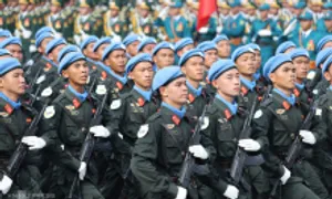 Hợp luyện diễu binh ở đường Lê Duẩn tối 18/4 Hợp luyện diễu binh ở đường Lê Duẩn tối 18/4