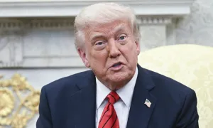 Ông Trump nói Mỹ đang trao đổi về thuế quan với Trung Quốc Ông Trump nói Mỹ đang trao đổi về thuế quan với Trung Quốc
