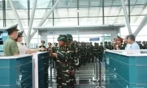 Quân đội Lào, Campuchia đến TP HCM tham gia diễu binh Quân đội Lào, Campuchia đến TP HCM tham gia diễu binh