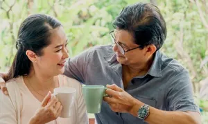 Mỗi sáng vợ cho 100 nghìn đi cà phê khi tôi thất nghiệp tuổi trung niên Mỗi sáng vợ cho 100 nghìn đi cà phê khi tôi thất nghiệp tuổi trung niên