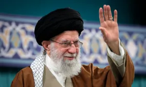 Lãnh tụ tối cao Iran bác yêu cầu của Mỹ về làm giàu uranium