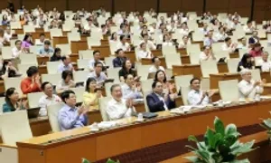 Quốc hội thông qua nghị quyết sửa Hiến pháp, chính thức bỏ cấp huyện