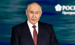 Ông Putin không loại trừ khả năng Nga kiểm soát Sumy Ông Putin không loại trừ khả năng Nga kiểm soát Sumy