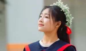 Nữ sinh đỗ thủ khoa thi lớp 10 với điểm Toán tuyệt đối Nữ sinh đỗ thủ khoa thi lớp 10 với điểm Toán tuyệt đối