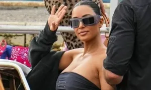 Nhà Kardashian dự đám cưới tỷ phú Jeff Bezos