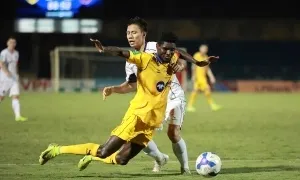 SLNA vào chung kết Cup Quốc gia nhờ sai lầm của Quế Ngọc Hải SLNA vào chung kết Cup Quốc gia nhờ sai lầm của Quế Ngọc Hải
