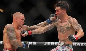 Holloway phá hỏng màn chia tay UFC của Poirier Holloway phá hỏng màn chia tay UFC của Poirier