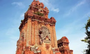Tháp Bánh Ít - dấu ấn kiến trúc Champa cổ ở Gia Lai Tháp Bánh Ít - dấu ấn kiến trúc Champa cổ ở Gia Lai