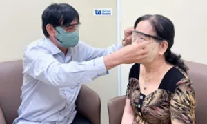 Vợ chồng cùng bị đục thủy tinh thể Vợ chồng cùng bị đục thủy tinh thể