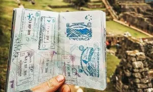 Dấu mộc kỷ niệm trên hộ chiếu - điều hủy hoại chuyến du lịch Dấu mộc kỷ niệm trên hộ chiếu - điều hủy hoại chuyến du lịch