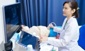 Độ mờ da gáy thai nhi dày có sao không?
