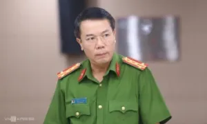 Hai cán bộ xã ở Hà Nội bảo kê sử dụng trái phép ma túy Hai cán bộ xã ở Hà Nội bảo kê sử dụng trái phép ma túy