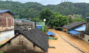 Người Thái Nguyên chạy lũ Người Thái Nguyên chạy lũ