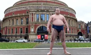 Võ sĩ sumo Nhật Bản gây sốt ở London Võ sĩ sumo Nhật Bản gây sốt ở London