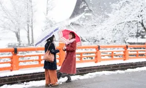 Trải nghiệm mùa đông tương phản ở Nhật Bản